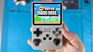 Преносима ретро игра конзола вградени 15000 игри 64GB 7 цвята