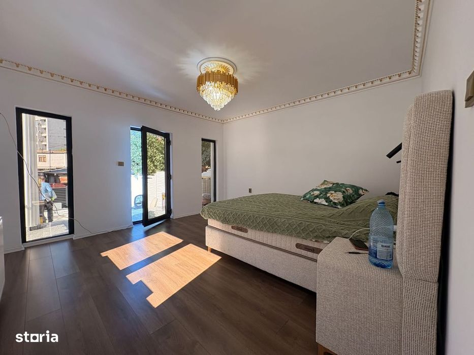 Vilă modernă - 7 camere, curte individuală și terasă–Vitan–Mihai Bravu
