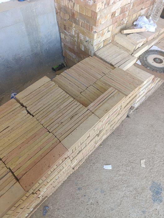 Фасадга Николай гишт сотилади.Для фасадные работы из Николай кирпича