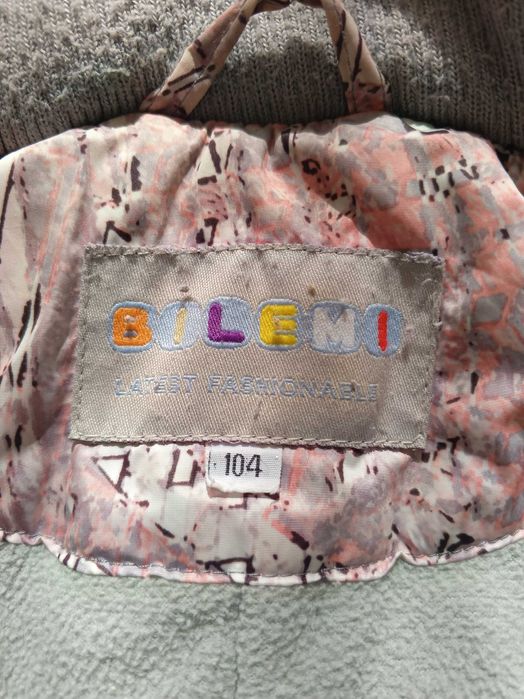 Продаются б/у фирменные зимние куртки для девочек (оригинал, Турция).