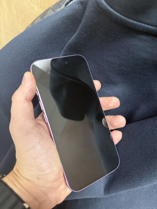 iphone 16 на 256 100%