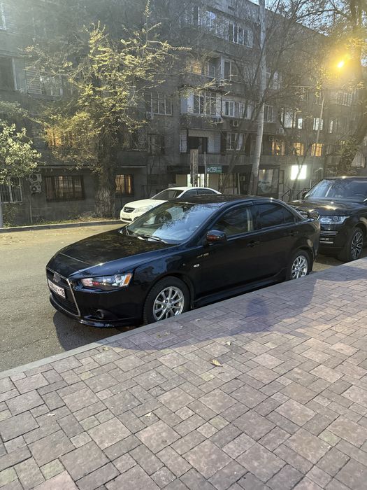 Mitshubishi Lancer 10