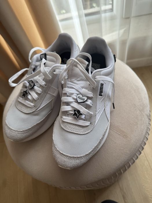 Бели маратонки Puma