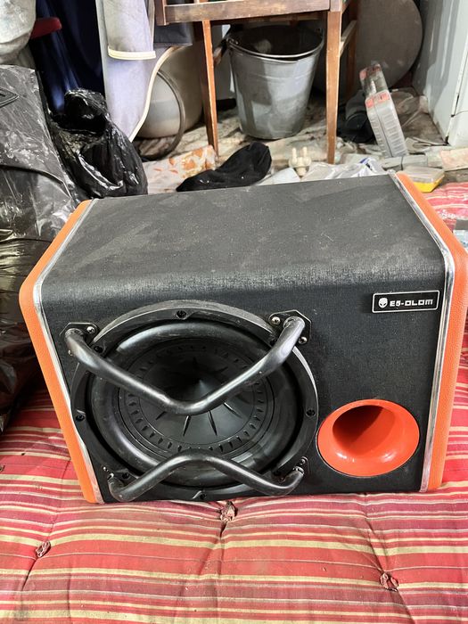 Продам сабуфер в хорошем состоянии