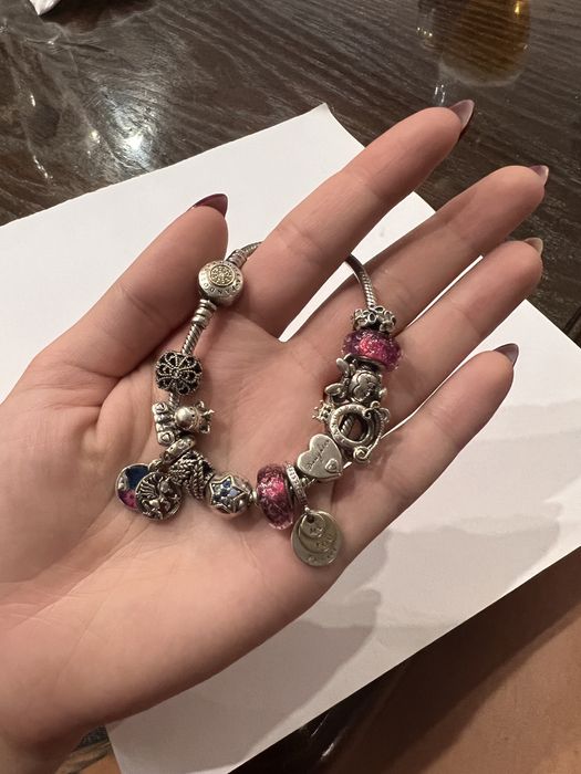 Оригинална Гривна Пандора с талисмани