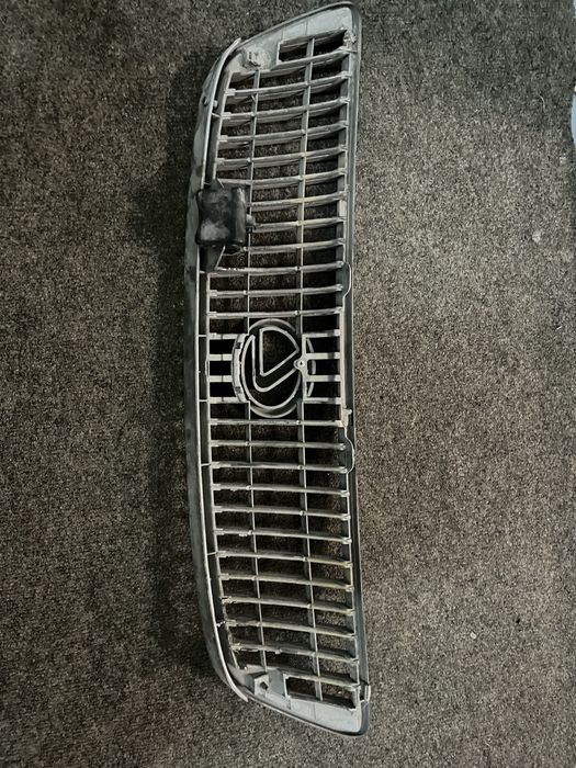 Лексус GS300 решетка