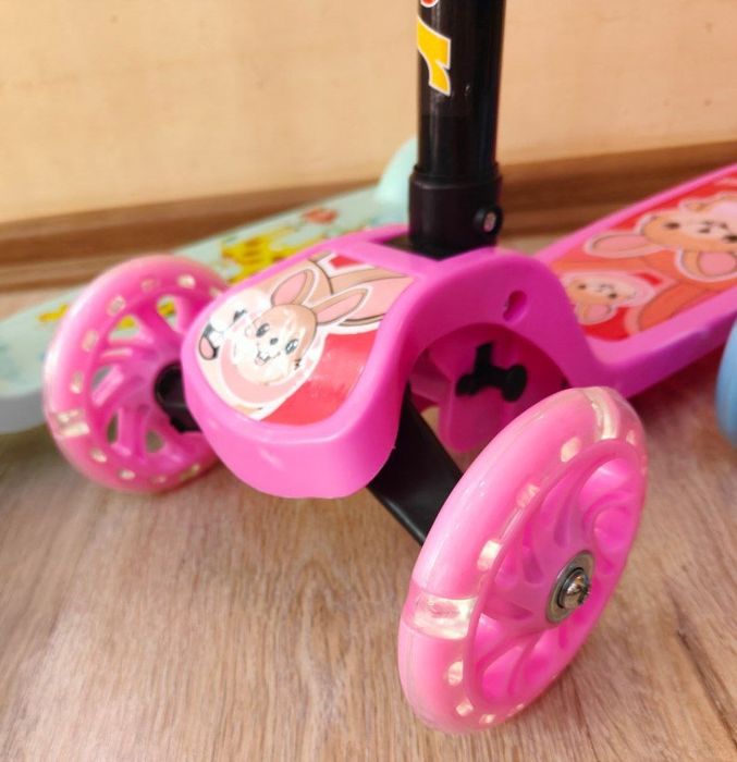 Детска Тротинетка Светещи Колела