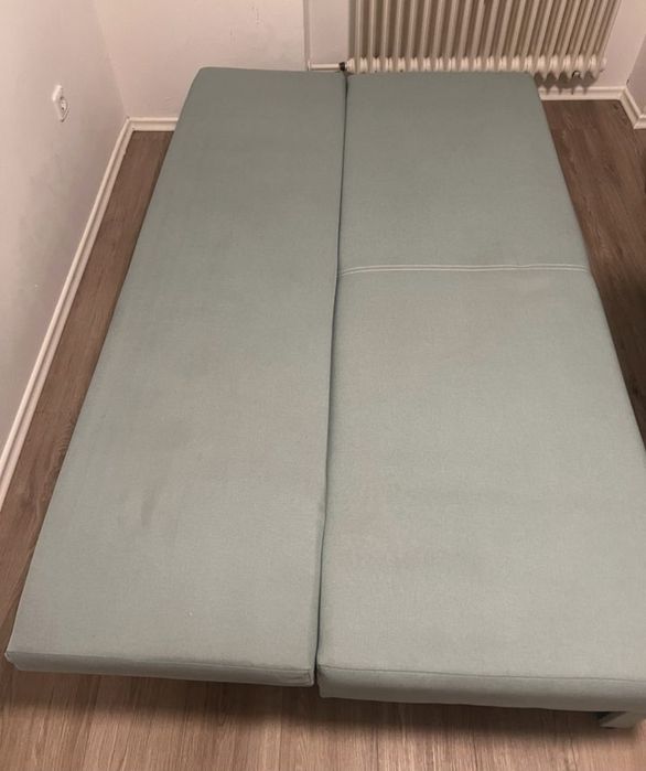 Canapea extensibila cu lada