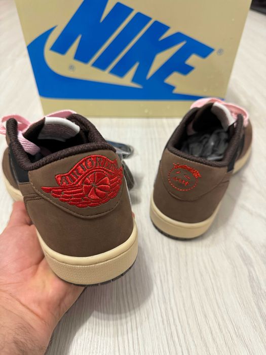 Adidasi Air Jordan 1 x Travis Scott Low sneakers