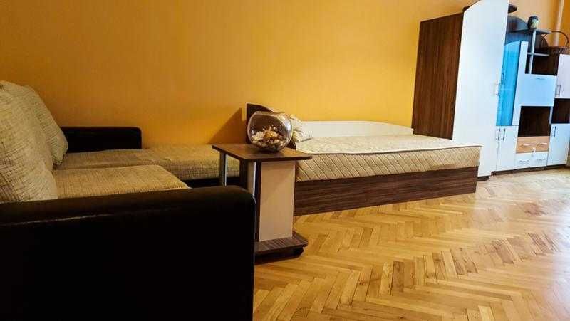 Дава се под наем Двустаен апартамент в София, Дианабад - 70 кв.м за 373.83 € - Снимка #2