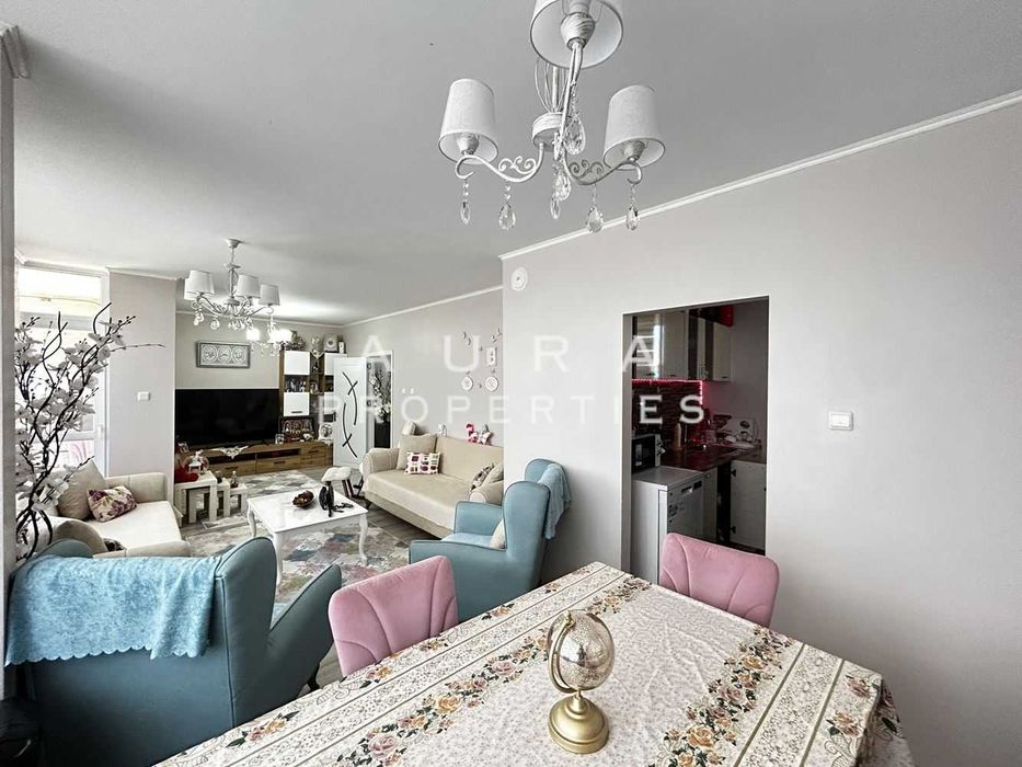 Продава се Четиристаен апартамент в Разград, Освобождение - 125 кв.м за 1020 €/кв.м - Снимка #1