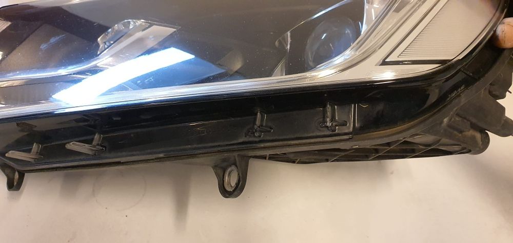 Capota,bara,far Q3, A4 B9,Touareg 7P/CR,Superb,Octavia,Kamiq