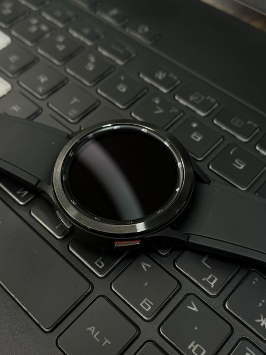 Смарт часы Galaxy Watch 4 Classic