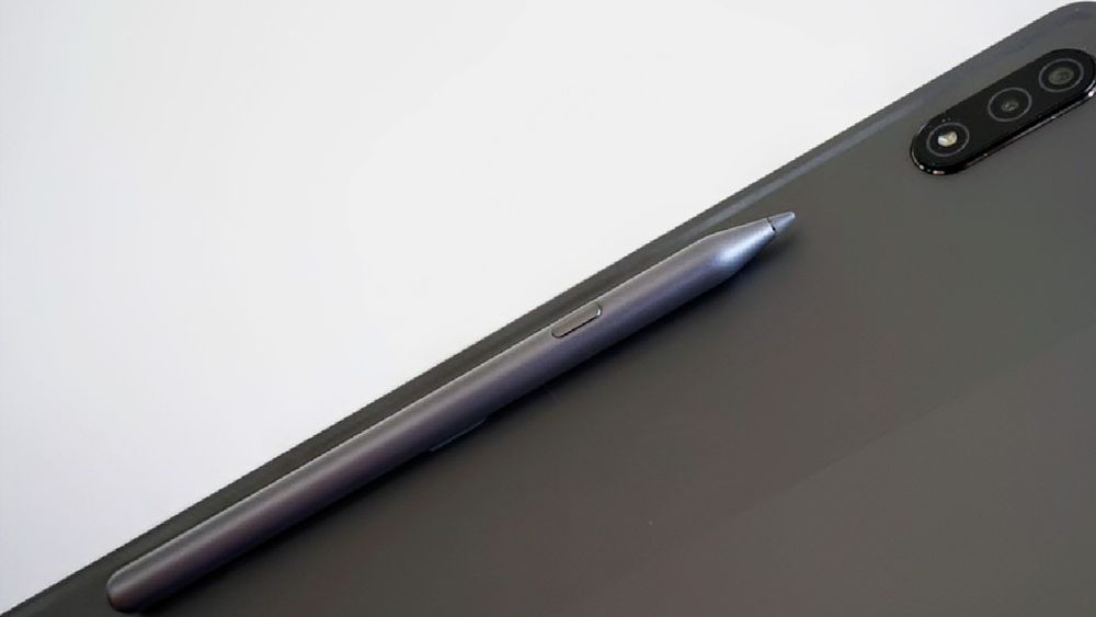 Lenovo tab p12 pro 5g 1 ТБ карта, клавиатура, писалка, калъф, гаранция