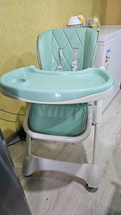 Продам стульчик для кормления