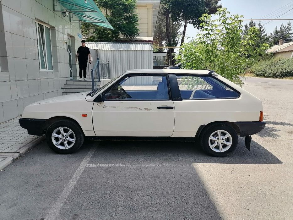Продам ваз 2108 подробнее по телефону 1991год