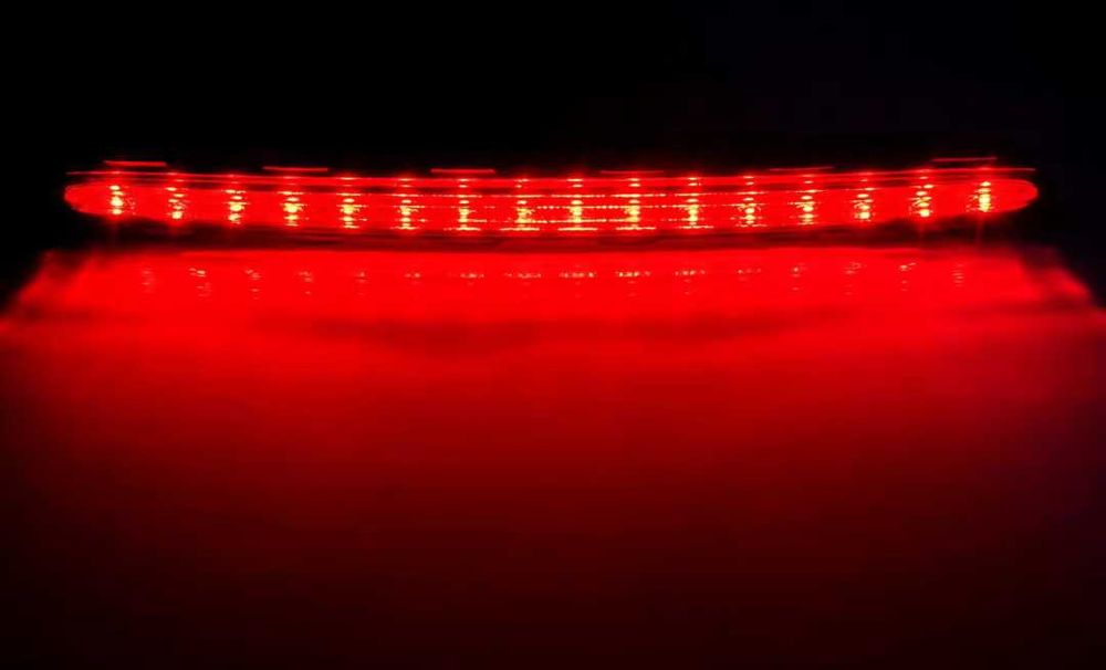 Трети стоп за спирачка за Mercedes CLK W209 Мерцедес ЦЛК в209 багажник