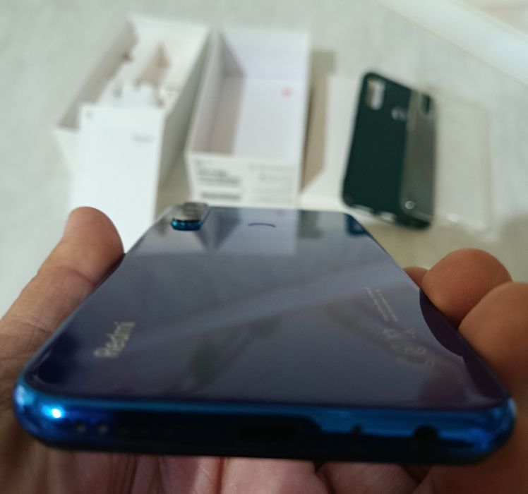 Redmi Note 8 телефони сотилади. Продаётся телефон Redmi Note 8