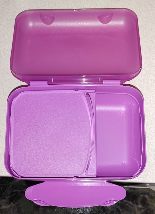 Tupperware- налични. Цени по договаряне- 10%