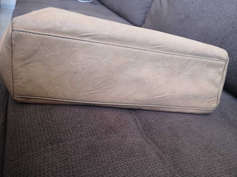 Дамска чанта от естествена кожа