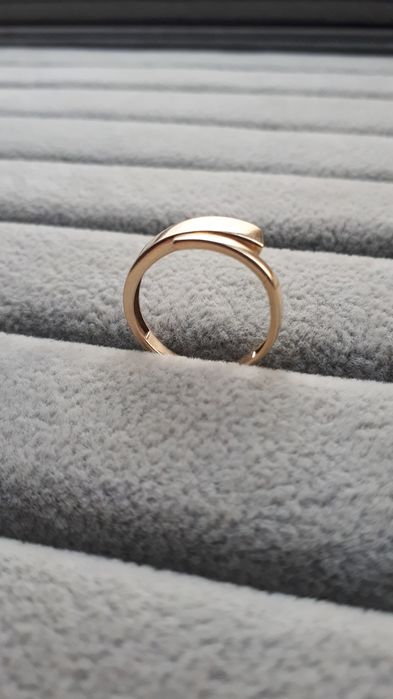 золотой кольца желтой, 585-проба цена указано за грам.