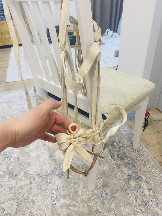 Жүген өмілдірік құйысқан