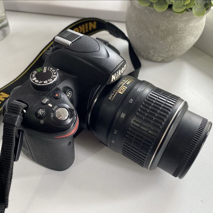 Nikon D3200 продам