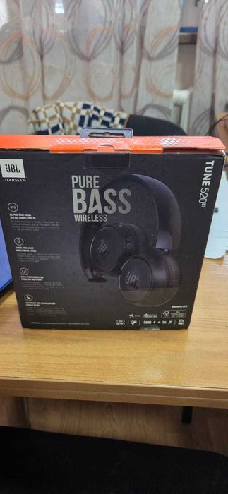 Наушники JBL TUNE 520BT
