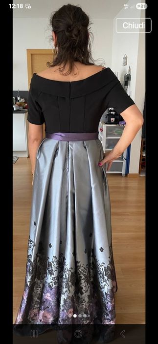 Vind rochita eleganta