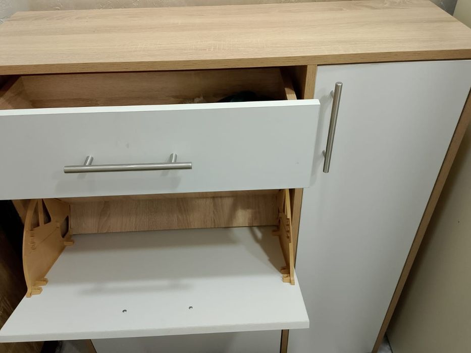 Продам обувной для прихожей