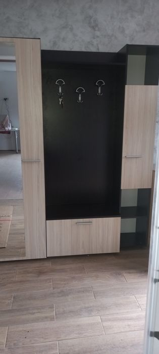 Vand mobila hol nouă