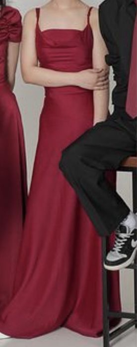 Платье в пол.