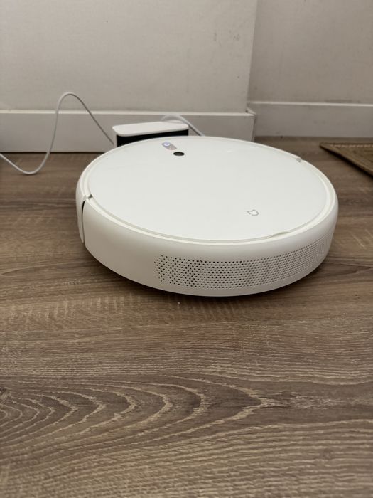 Роботпылесос Mi vacuum MOP