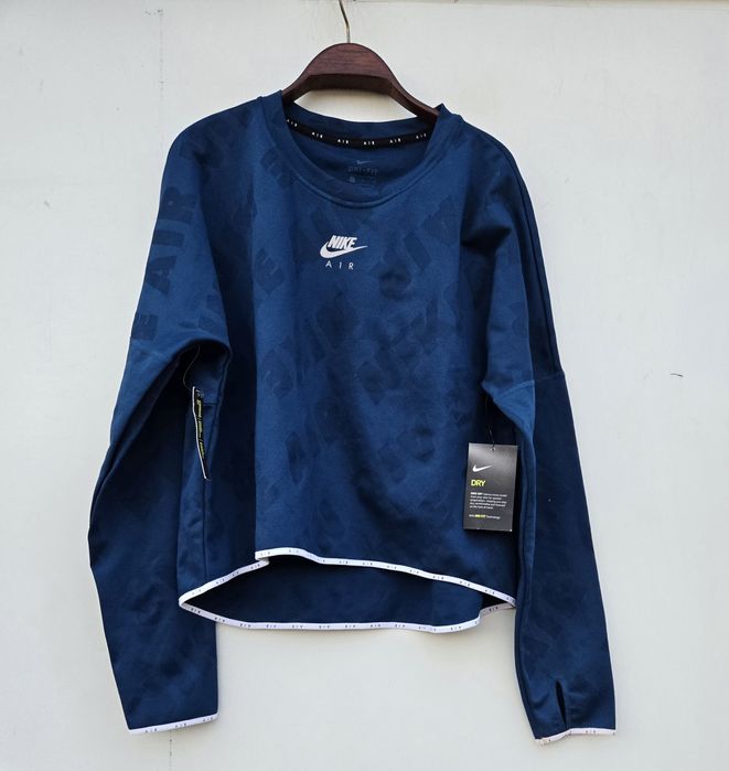 Nike оригинална дамска блузка нова  М размер