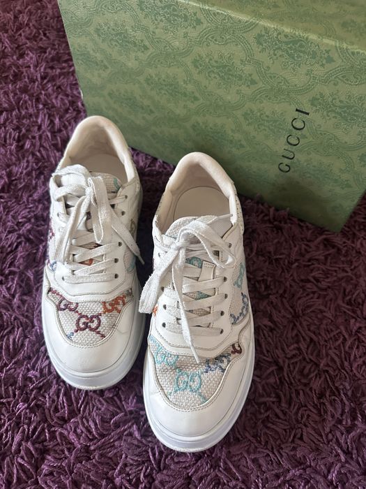 Adidasi gucci 39
