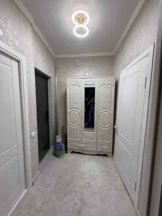 Продаётся квартира 2 ком Юнусабад16 евроремонтом 5 мин пешком метро