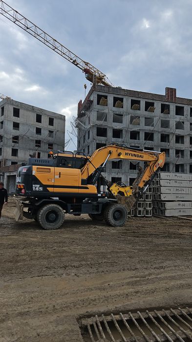 Услуги  экскаватора Hyundai HW145