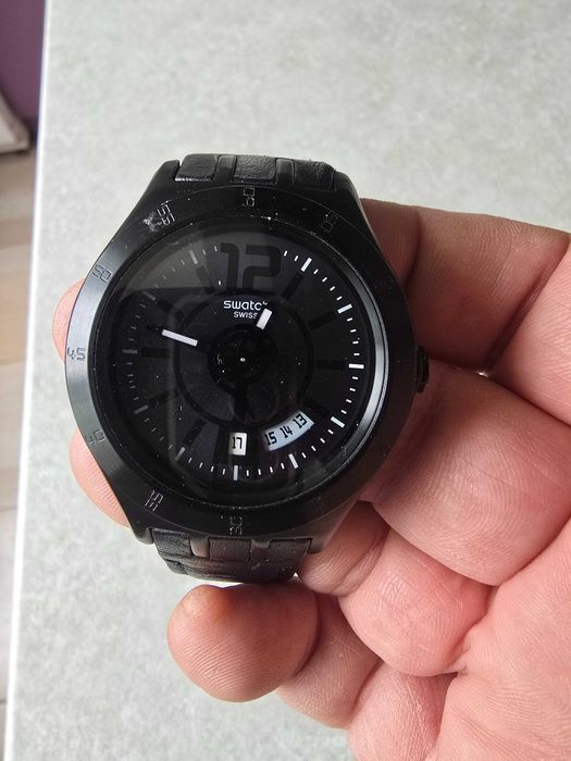 Часовник Swatch  YTB400