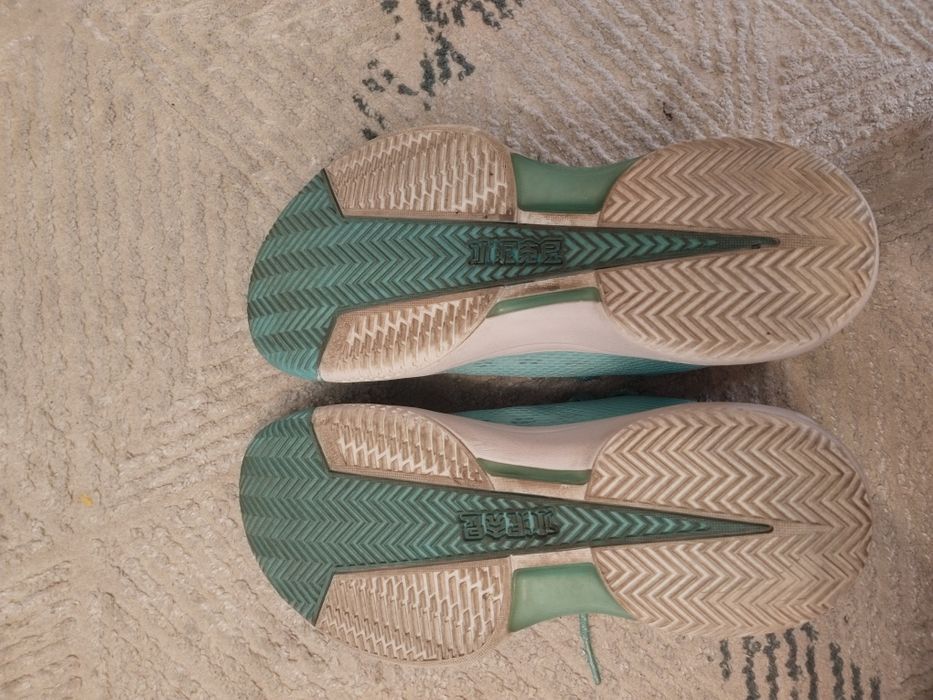 Баскетбольные кроссовки Anta