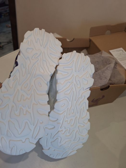 Маратонки Stitch