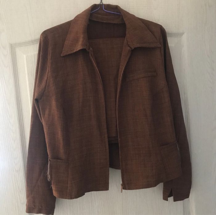 Костюмы и пиджаки