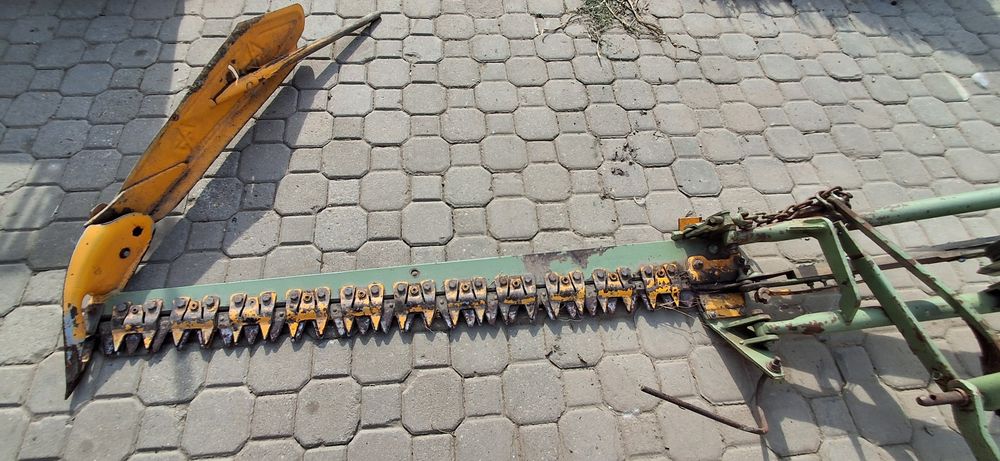 De vânzare Cositoare Laterală cu Lamă pentru Tractor – 1.6 m (Stare foarte bună de funcționare)