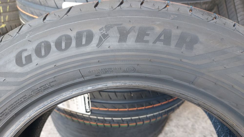 Нови гуми 235/60/18 Goodyear EfficientGrip 2 Suv 4 броя