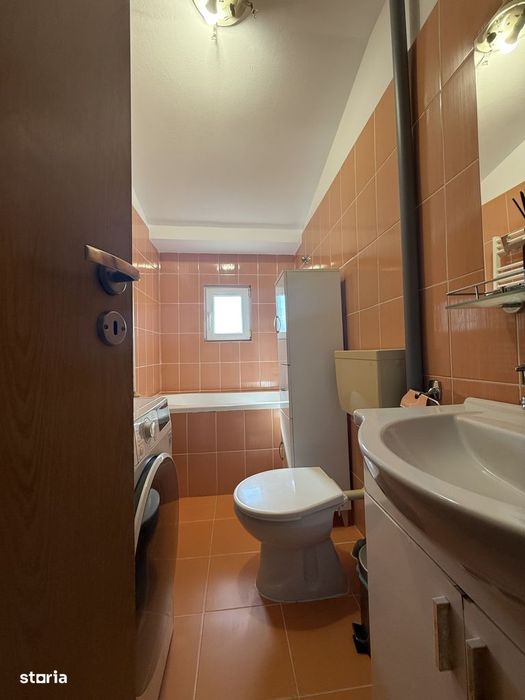 Apartament spatios, 2 camere, decomandat, 54 mp utili - Sagului