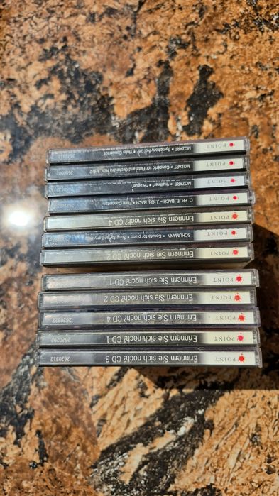 Vând Lot 12 CD cu muzica clasica mixta din colectia Point
