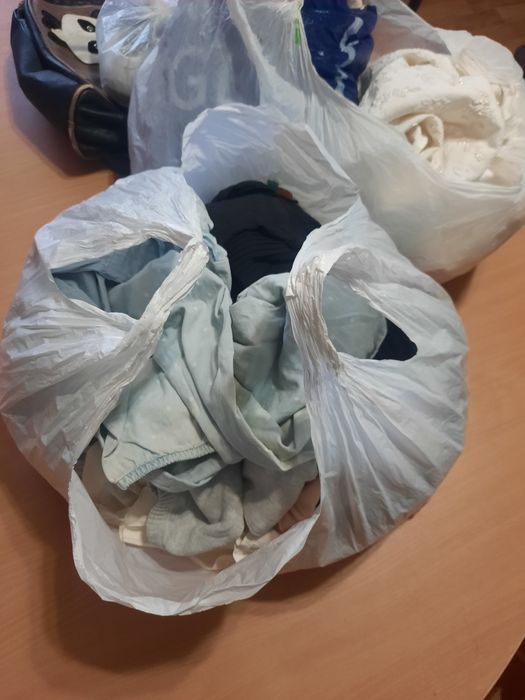 Отдам вещи для  девочок