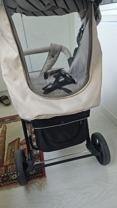 Продаётся прогулочная коляска Mow Baby Cross.