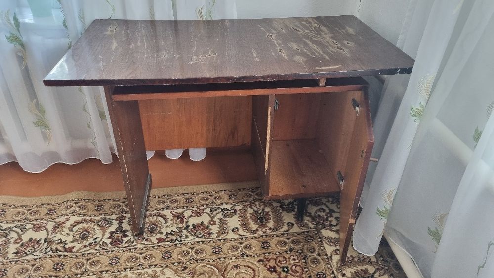 Стол советский, дерево