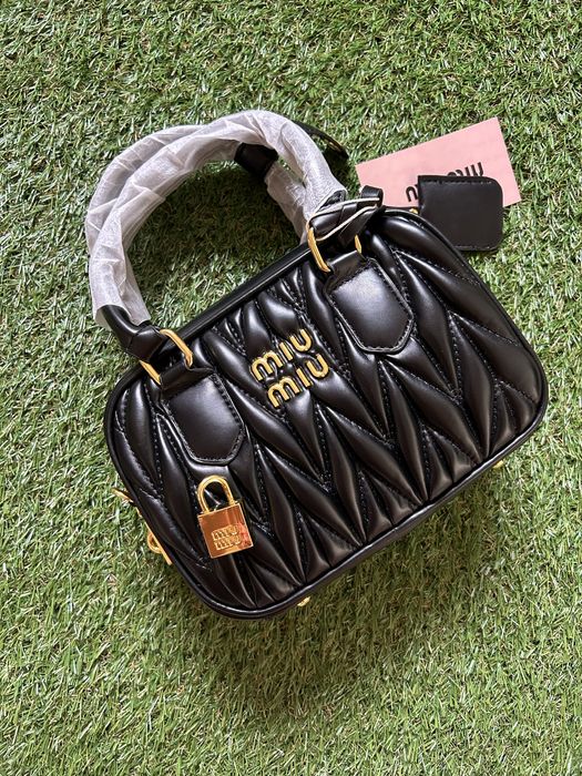 Geanta Miu Miu Neagra