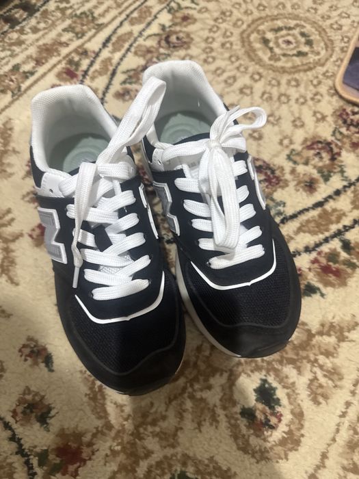 Кроссовки 37 размера